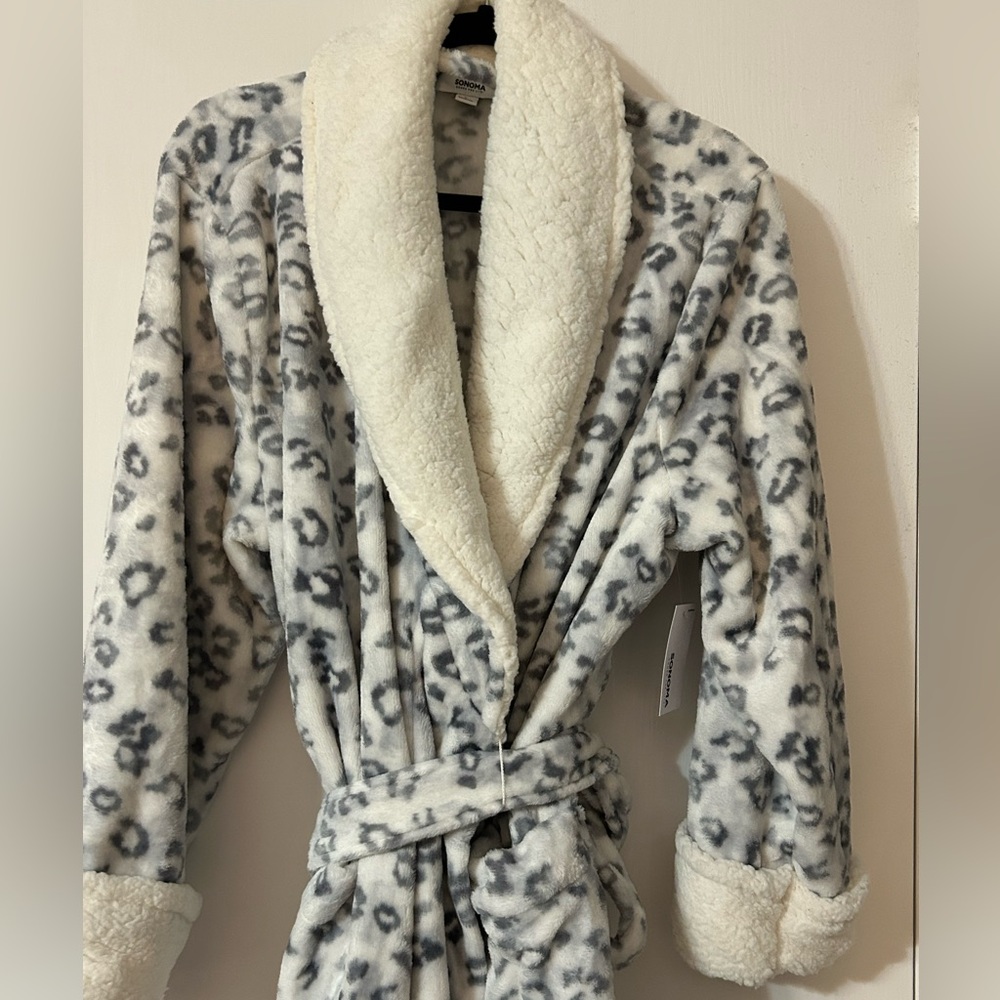 Sonoma Plush Leopard Women’s Bathrobe L NWT - Picture 3 of 11